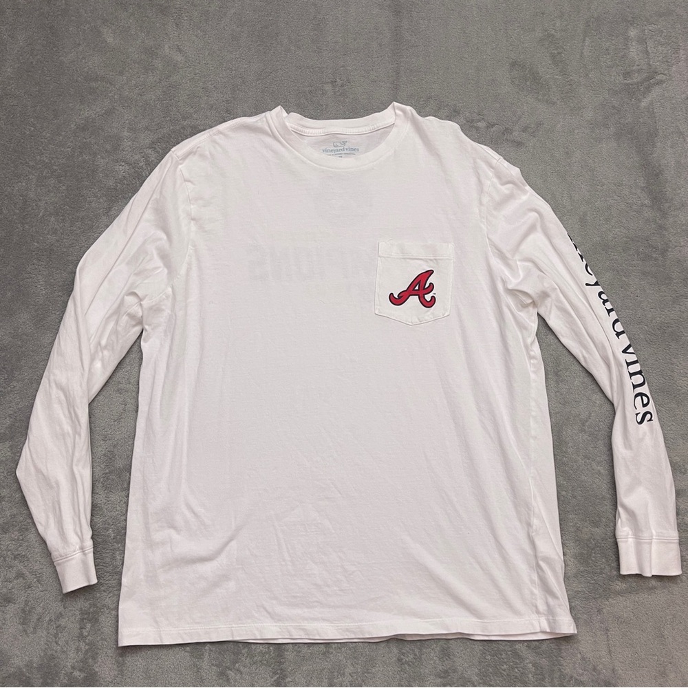 Vineyard Vines Atlanta Braves Shirt White Long Sleeve Pocket Men Size XL MLB